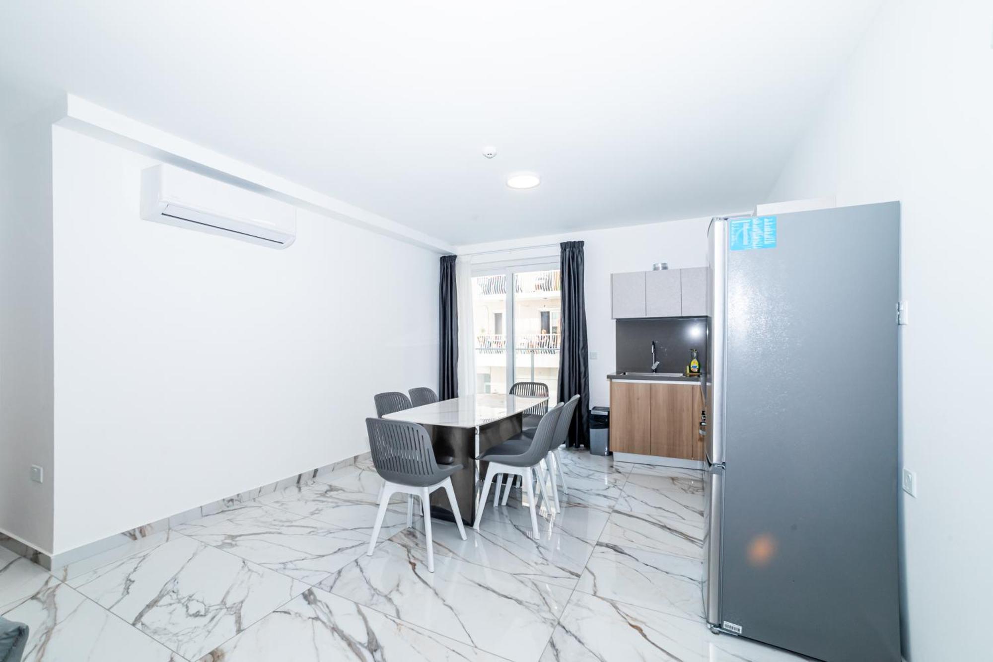 New, Stylish And Modern 1Br Apartment St. Paul's Bay Exteriör bild